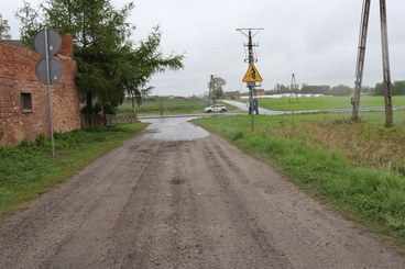 Gmina Mokrsko zyska kolejną nową drogę – tym razem w Krzyworzece